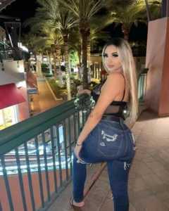 Natasha cheap escort in Noida (3)